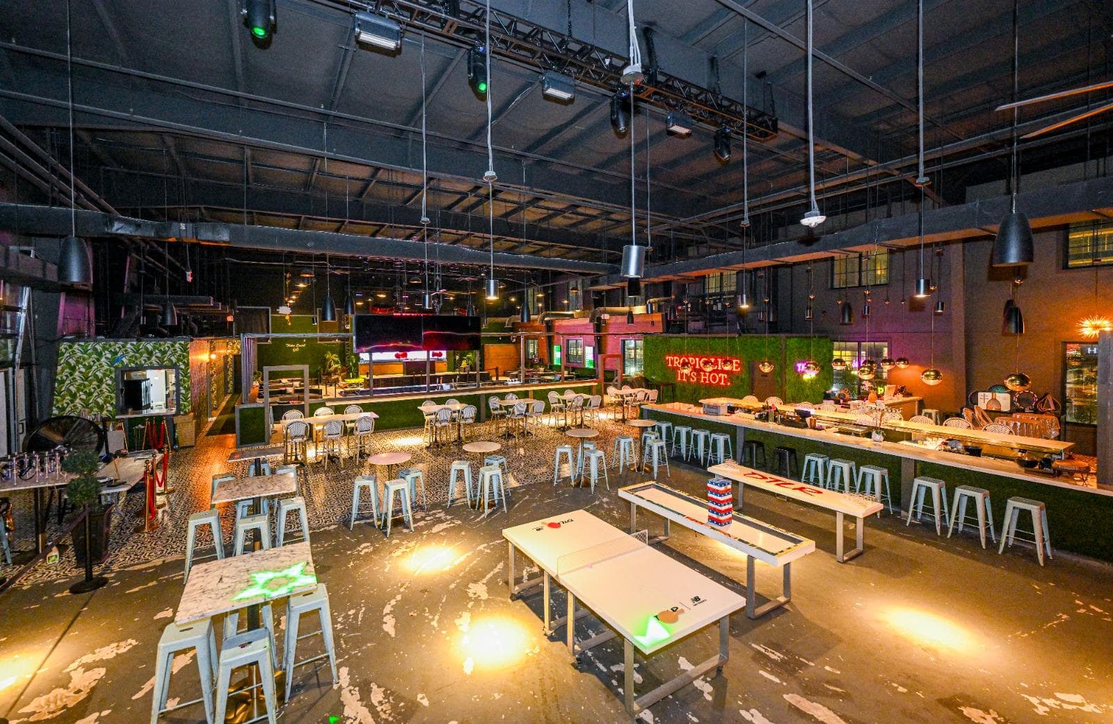 The main floor at THRōW Social DC, set for a buyout